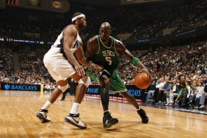 开云体育-迪亚斯压哨绝杀！皇家社会补时奇迹，雷恩到手的胜利被无情撕碎